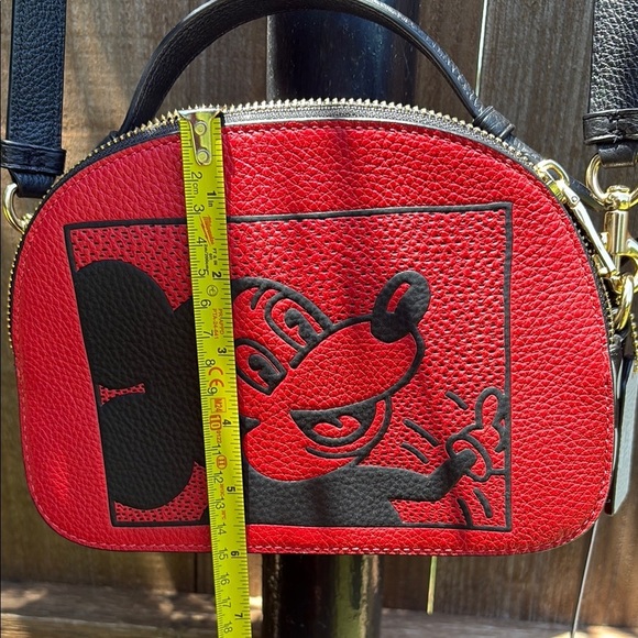 Limited Edición Disney Coach Crossbody Bag in Red and Black with Stylish Design - Picture 13 of 15